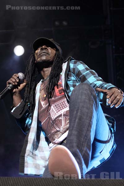 ALPHA BLONDY - 2010-06-21 - VINCENNES - Chateau de Vincennes - 
